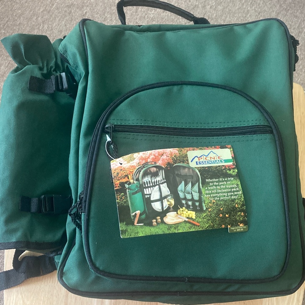 Picnic Essentials picnic set backpack